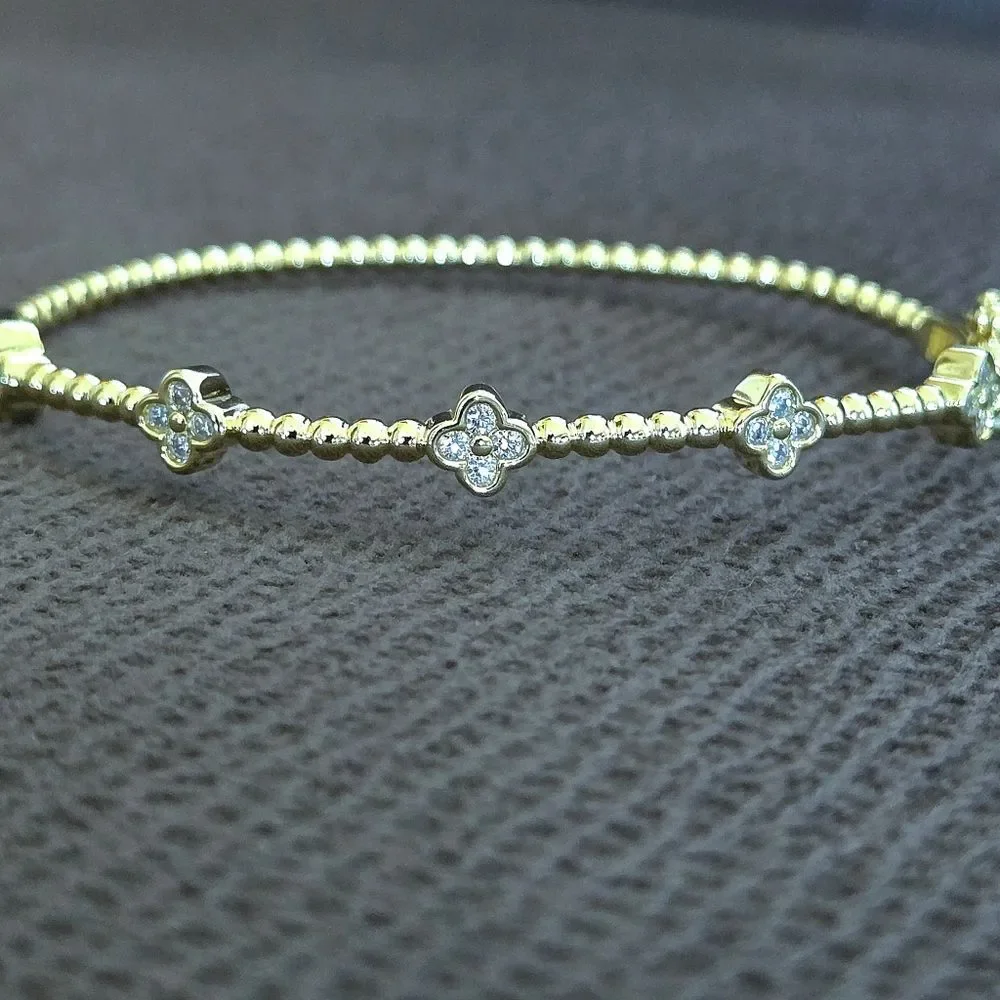 Gold💛 Hinged Cubic Zirconia💎 Flower🌸 Bracelet - NWT